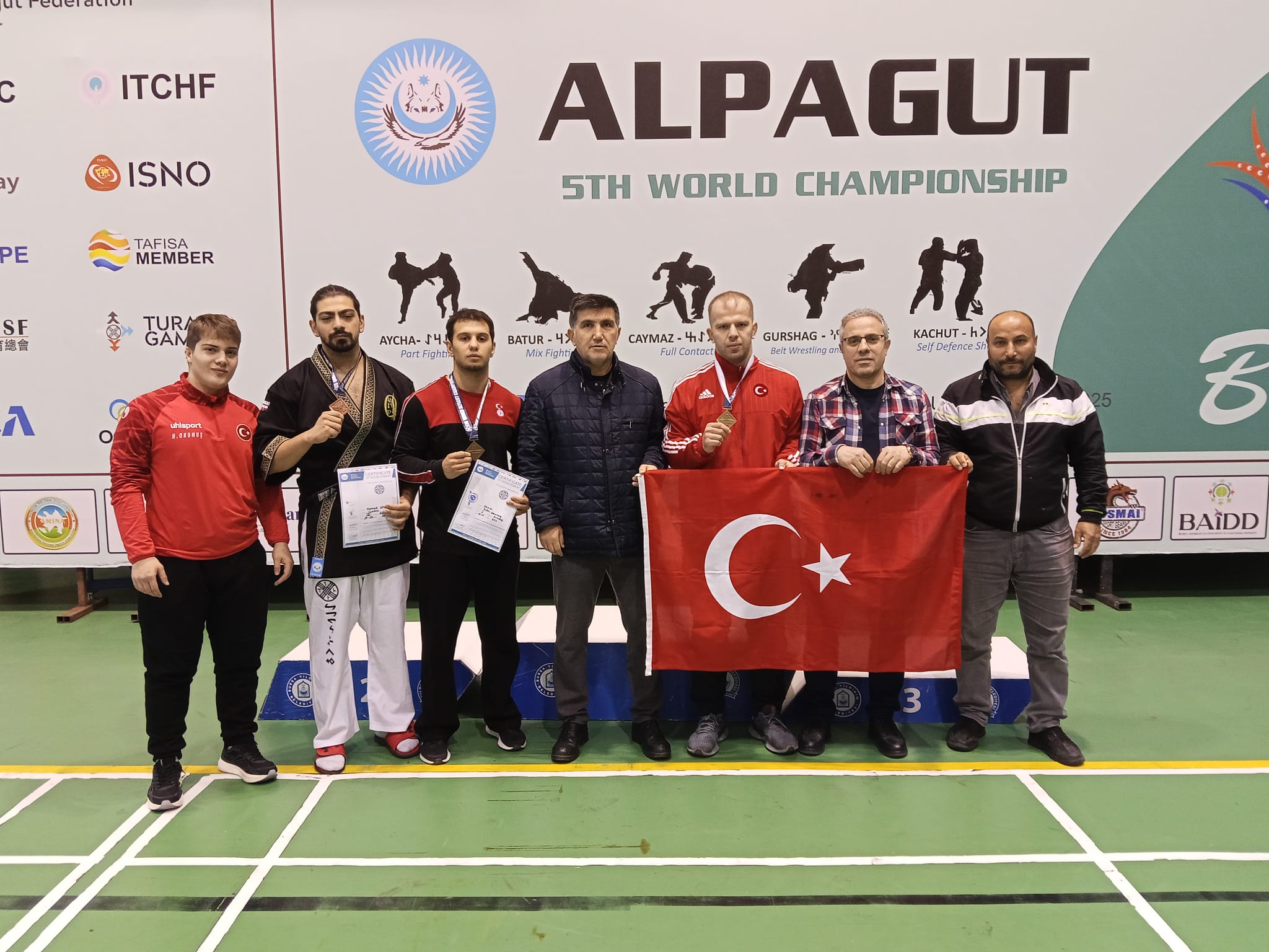  WhatsApp Image 2025-12-09 at 08.44.06